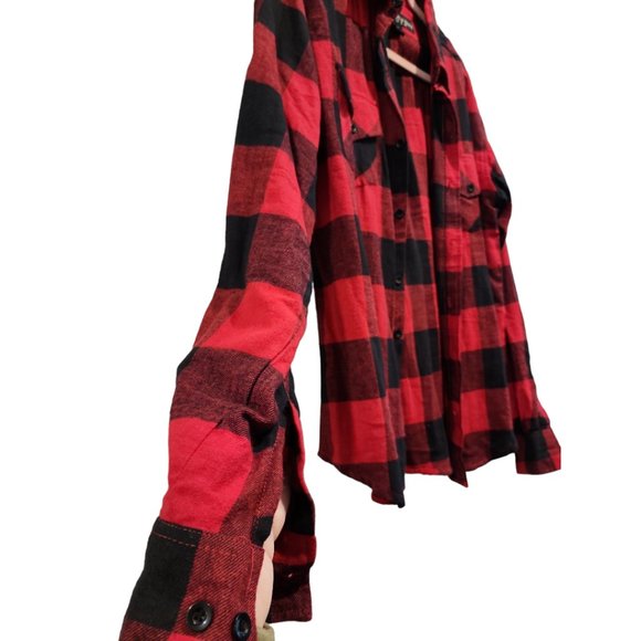 Red and Black classic flannel - Picture 2 of 3